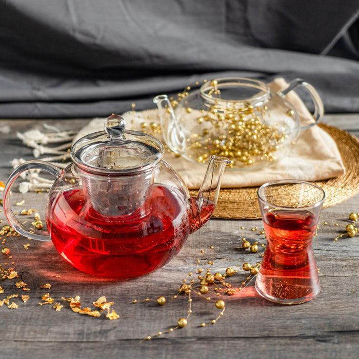 teapot with infuser