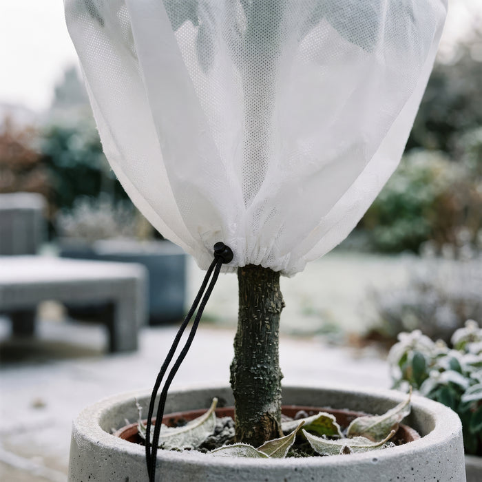 120cm x 180cm Plant Frost Protection Fleece Cover with Drawstring