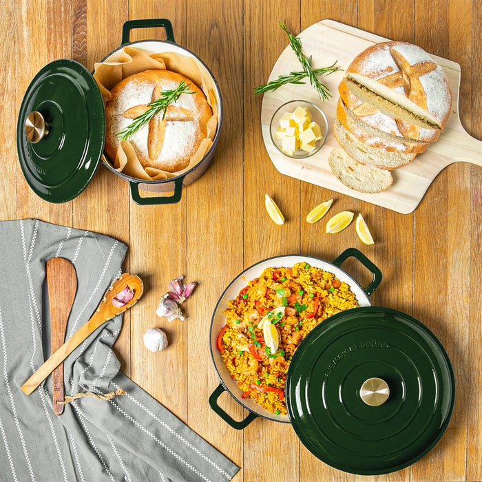 4.5L Dark Green Cast Iron Casserole Dish