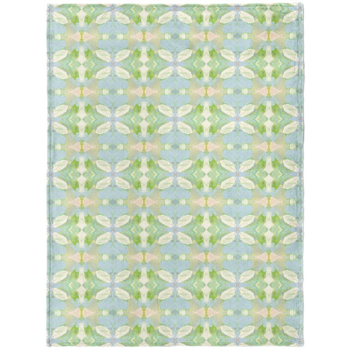 ELEPHANT FALLS FLEECE BLANKET