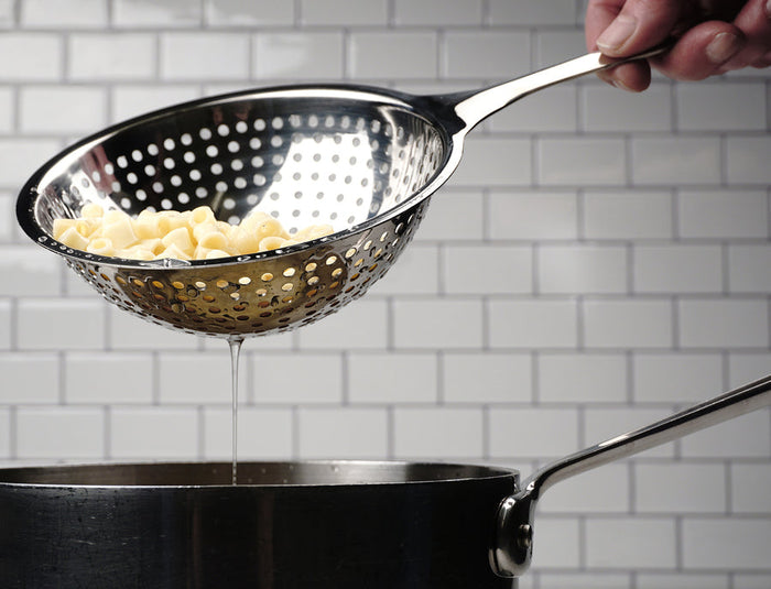 PIERCED PASTA SCOOP